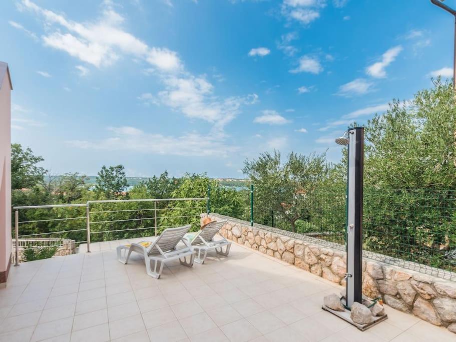 Apartment F-1 Климно Екстериор снимка