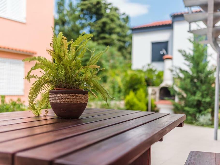 Apartment F-1 Климно Екстериор снимка