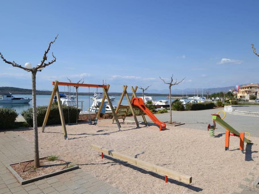 Apartment F-1 Климно Екстериор снимка